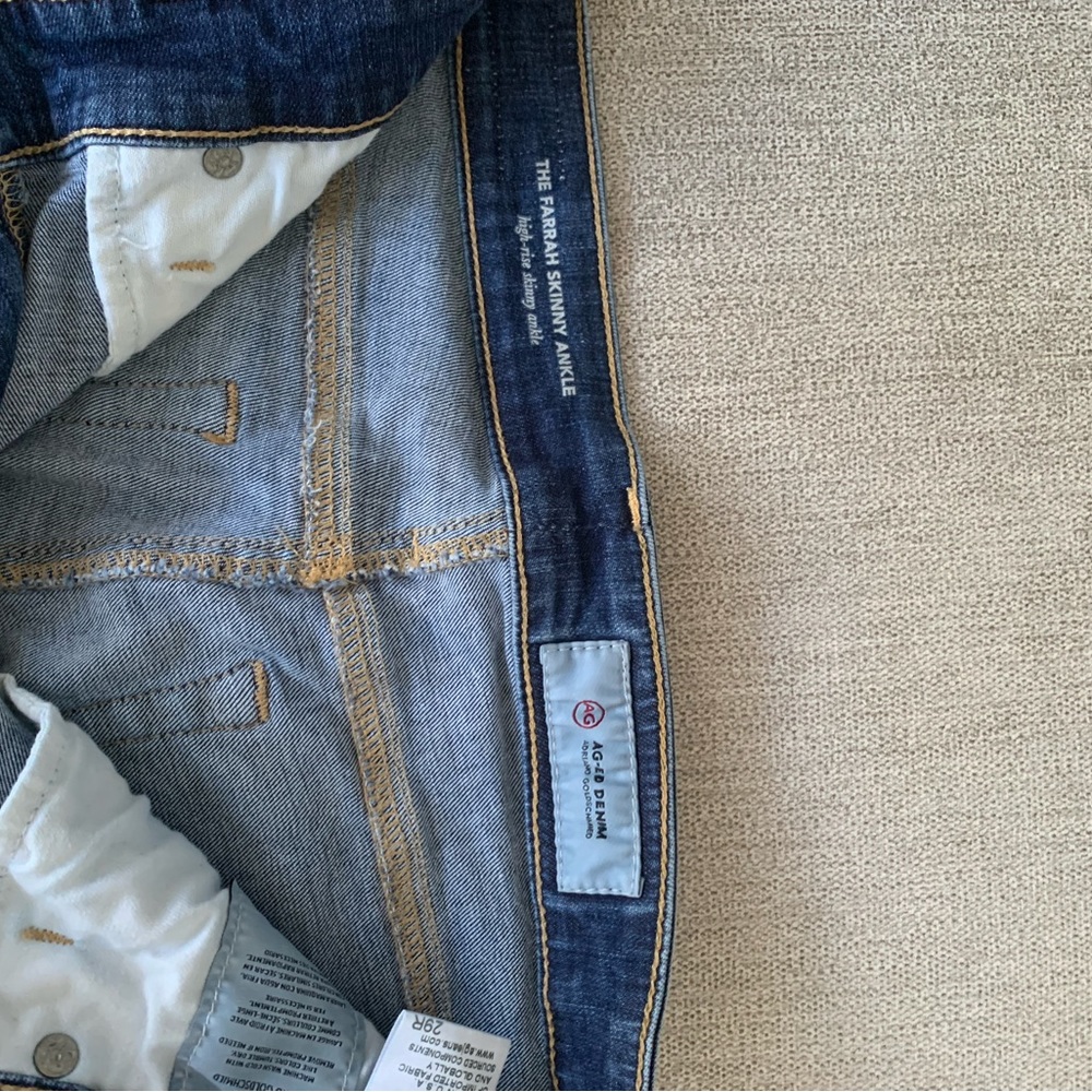 AGskinny jean:29 waist